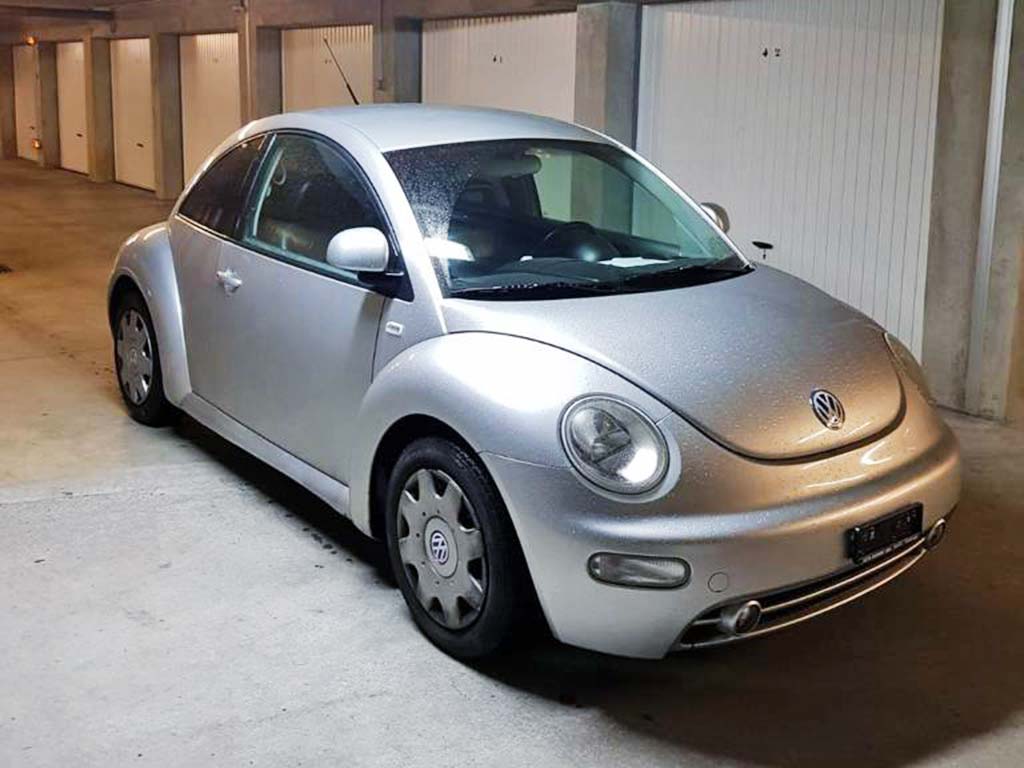 VW Beetle 2.0 Kaefer 2001 Benziner 159000km 115PS 1984ccm silber 1372kg 8,8L